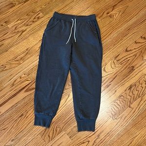 Universal Thread sweatpants with pockets